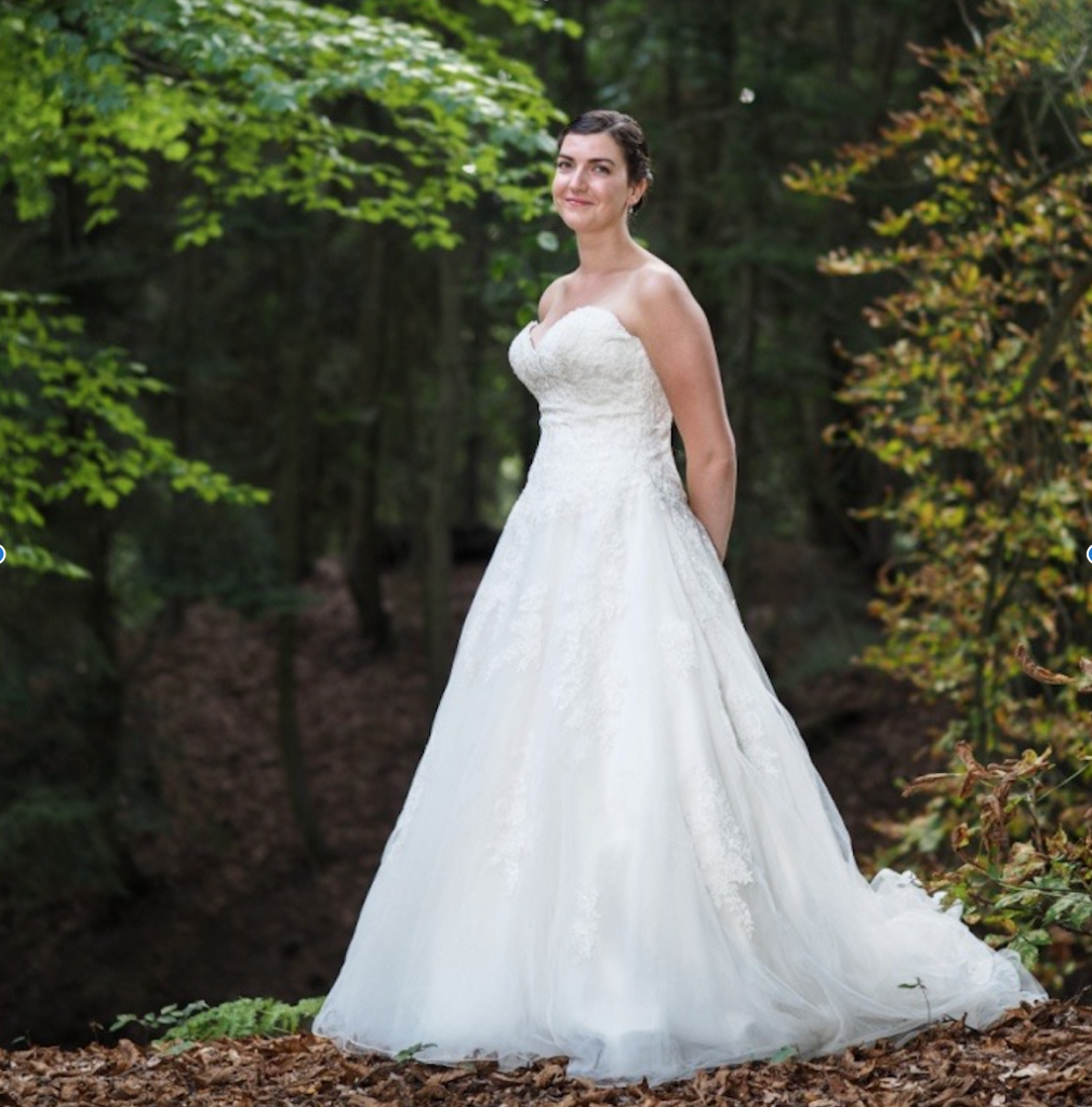 Modern wedding dress Vindress White Regular Long Strapless New (Un-Altered) Tulle Size 40