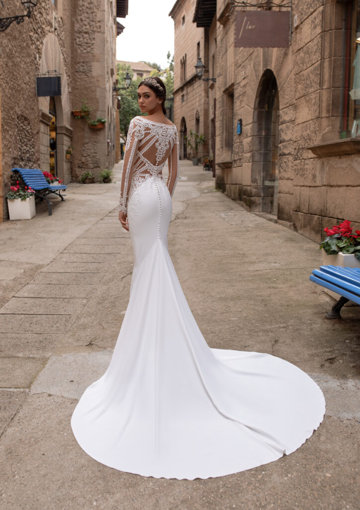 Where to sell vintage wedding dress near me