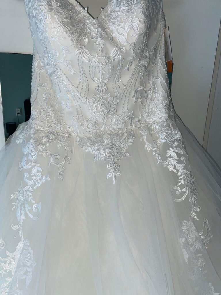 Modern wedding dress Vindress White Regular Long Strapless New (Un-Altered) Tulle Unknown size